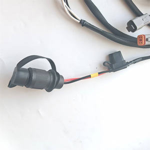 DT04-4P 3-poliger Wasserdichter Rundsteckverbinder 30A Sicherung Landwirtschaftliche Maschinen Maßgefertigter Kabelbaum - Product Image 1