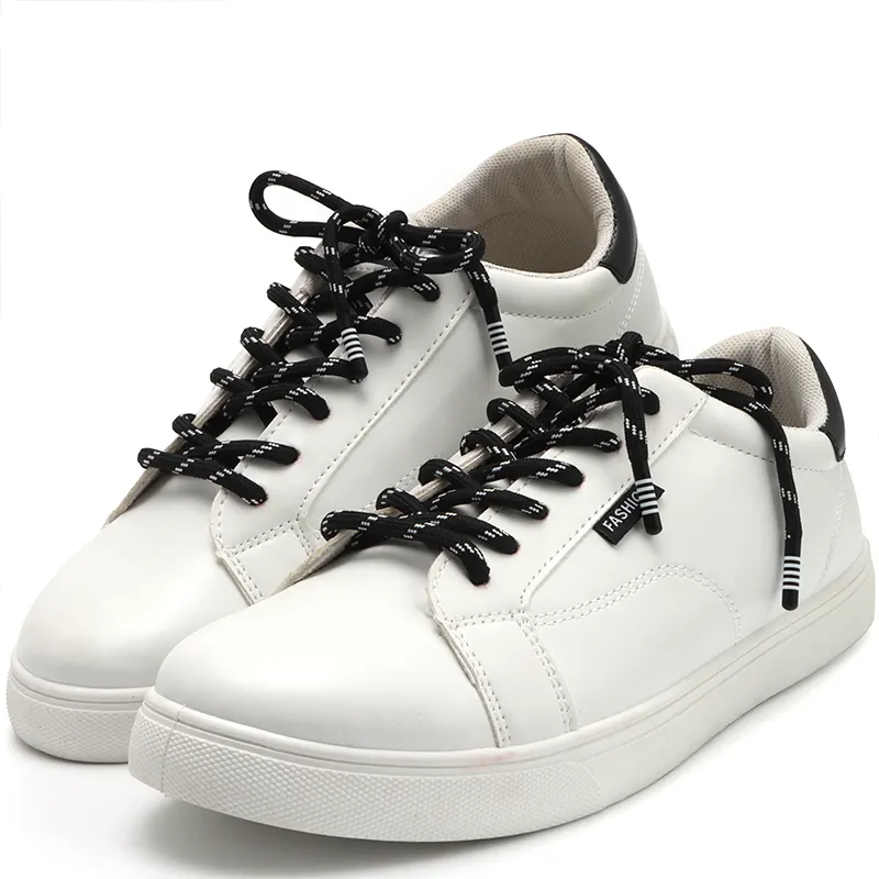 Vente en gros de cordons ronds en polyester avec impression de logo personnalisés lacets de chaussures pointes noires et blanches aglets pour baskets