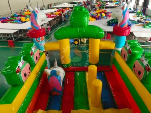 Castillo Inflable <span class=keywords><strong>de</strong></span> PVC Resistente con Diseño <span class=keywords><strong>de</strong></span> Dibujos Animados, con Toboganes Dobles para Patio <span class=keywords><strong>de</strong></span> Juegos Infantil y Fiestas al Aire Libre - Product Image 2