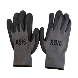 DMT Tough Snug-Fit Tiny Gardener's Best Friend Gants en polyester enduits de nitrile Protection des mains 20*13cm - Product Image 1