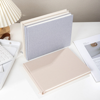 Fabricant personnalisé 100 feuilles livre d'or funéraire à couverture rigide livre de mémoire A5 B5 A4 reliure à coudre lin cuir PU cahier
