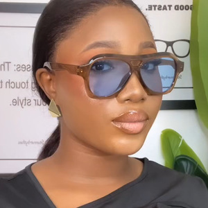 Lunettes de soleil carrées pour femmes Kedun à double barre et grande monture, protection UV400, nouvelle collection 2024, style rétro européen et américain, tendance Instagram - Product Image 1