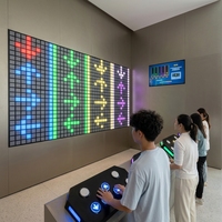 Activateur de jeu de compétition Mega Grid pour le team building, avec bouton de commande et jeu de construction actif