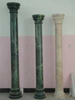 Colonne en pierre personnalisée, villa haut de gamme, colonne décorative de style romain corinthien, colonne en marbre vert indien
