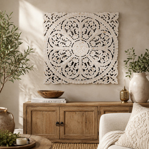 Panneau mural en bois sculpté à la main – Décoration murale 3D Mandala floral – Grande plaque carrée sculptée blanchie à la chaux – Décoration Jodhpur - Product Image 1