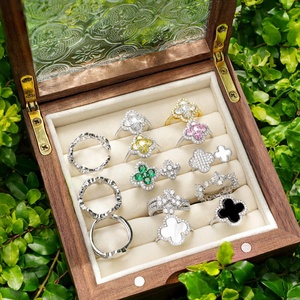 18K mạ vàng hợp thời trang xếp chồng trang sức ngọc trai đen Onyx 925 sterling Silver Femme mở bốn lá Clover Nhẫn Set cho phụ nữ - Product Image 3