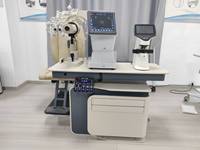 Unité de fauteuil de réfraction ophtalmique professionnelle avec table motorisée, bras d'instrumentation rétractable et panneau tactile