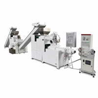 Machine entièrement automatique pour la fabrication de savon liquide pour lessive