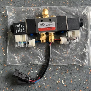 3749-00007 4V-220-08 4V2220-08 4V220-08 DC 24V 5W Solénoïde de pompe de porte Pièces de rechange pour bus - Product Image 4
