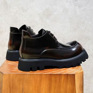 Bottes en cuir véritable faites à la main pour hommes, rehaussées de 4,5 cm, style britannique haut de gamme, à semelle épaisse, en cuir de vachette, tendance - Product Image 3