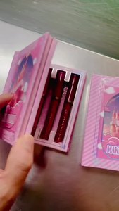 16色アイシャドウと4本リップスティック化粧セットONEYIOO本ステージ性能プレスグリッターファクトリー直接防水 - Product Image 2