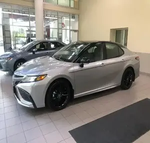 Tinggi cukup digunakan 2018 toyota Camry XLE Sedan 4D pilihan penuh LHD RHD tangan kiri drive dan tangan kanan drive tersedia