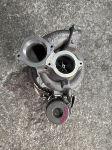 Original desmontado para Audi Q8 3,0 T Turbo parachoques importado rejilla delantera faro espejo retrovisor Puerta de coche Kit de carrocería de motor - Product Image 5