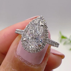 Bague de fiançailles en forme de poire micropavée de 3carats avec diamants Hidden Halo 14K White - Product Image 3