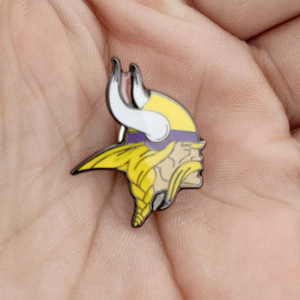 사용자 정의 미네소타 바이킹 축구 리그 배지 브로치 사용자 정의 마이애미 돌고래 애리조나 추기경 시애틀 금속 핀 - Product Image 1