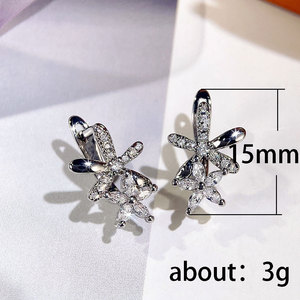 Orecchini Pendenti Floreali Eleganti per Donne, Gioielli di Moda per Uso Quotidiano e Feste - Product Image 5