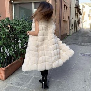 Оптовая продажа, зимняя однобортная куртка на заказ, пушистая Повседневная модная женская длинная Роскошная куртка с мехом лисы, жилет - Product Image 4