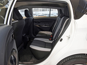 Coches de gasolina HATCHBACK T.oyota Y. Aris L <span class=keywords><strong>2022</strong></span> 1.5L CVT Leading PLUS Edition coche de buena calidad y bajo <span class=keywords><strong>precio</strong></span> - Product Image 6