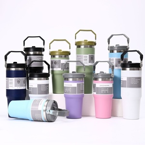 Tumbler Isolato Sottovuoto in Acciaio Inossidabile Rosa con Coperchio e Cannuccia, Tazza da Viaggio di Grande Capacità per Scuola e Attività all'Aperto - Product Image 1