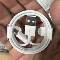 Câble de Données et de Charge Rapide USB Type-C pour Téléphones Mobiles Samsung Android et iPhone 15