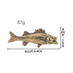 Artesanía de <span class=keywords><strong>metal</strong></span> Adornos de peces de latón Bajo de cobre sólido Muebles de juego antiguos microtallados. - Product Image 2