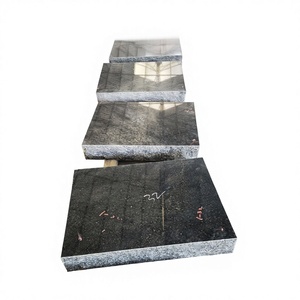 Lápidas Hechas de Granito de Color Verde Tropical - Product Image 3