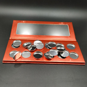 Padelle per trucchi magnetiche fai da te 4 padelle <span class=keywords><strong>in</strong></span> metallo di forma quadrata vuota per marche di cosmetici Private Label - Product Image 1