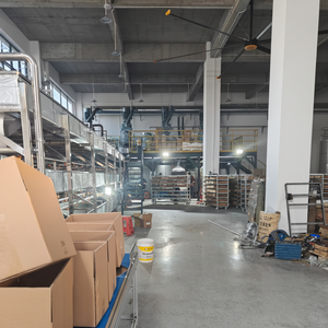 Reactor de Acero Inoxidable con Doble Capa y Vacío, Tanque de Agitación, Reactor de Resina Insaturada de Acero Inoxidable - Product Image 1