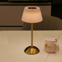 Lampe de table en tissu moderne et minimaliste, design plissé transfrontalier, veilleuse DIY à capteur, cadre métallique, décoration intérieure pour chambre et salon