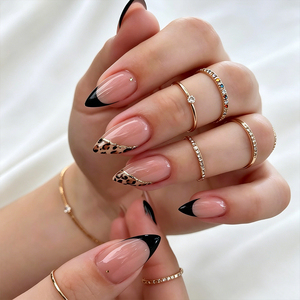 Faux <span class=keywords><strong>ongles</strong></span> réutilisables et durables en ABS, style French Tip Macaron, pour le 4 juillet, choix tendance Instagram, faible MOQ, vente en gros - Product Image 1