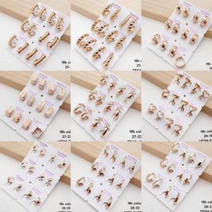 260129 <span class=keywords><strong>XUPING</strong></span> Boucles d'oreilles Huggie minimalistes multi-styles couleur or 18 carats pour femmes, bijoux de mode en gros, boucles d'oreilles en zircon coloré - Product Image 4