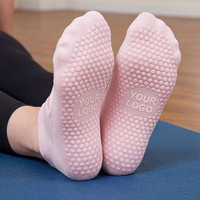 Chaussettes de yoga et de Pilates personnalisées avec logo pour femmes, antidérapantes, en coton, couleur rose, avec sangles croisées, pour studio de yoga et fitness