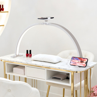 Table de manucure pliable demi-lune avec lampe et support pour téléphone, idéale pour les techniciennes d'ongles, le maquillage et les extensions de cils