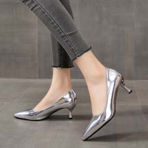 Chaussures à talons évasés sculptés en cuir pour femmes, mode printemps-été, chaussures à enfiler, escarpins de bureau pour femmes pour un usage quotidien - Product Image 1