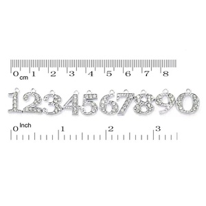 พวงกุญแจสำหรับทำปลอกคอสัตว์เลี้ยง DIY เครื่องประดับผู้หญิง จี้สร้อยคอรูปหยดน้ำ หมายเลข 0 ถึง 100 คริสตัลตกแต่งแบบแขวน - Product Image 3