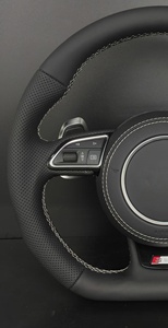 Volant <span class=keywords><strong>Audi</strong></span> <span class=keywords><strong>S</strong></span>-<span class=keywords><strong>Line</strong></span> personnalisé avec palettes de changement de vitesse en cuir perforé et fibre de carbone, compatible avec les modèles A3/A4/A5/A6/A7/<span class=keywords><strong>Q3</strong></span>/Q5/Q7/R8/RS - Product Image 5