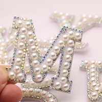 Patchs thermocollants en lettres de perles et strass, appliques alphabétiques, embellissements adhésifs à chaud pour vêtements, sacs, chapeaux et artisanat