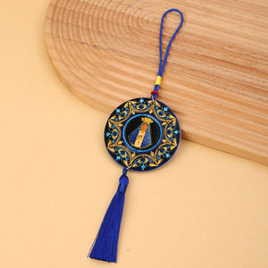 Liontin Resin Madonna Hitam Tradisional Desain Baru 2025, Dekorasi Rumah Jendela Gereja Kreatif, Mode Religius - Product Image 2