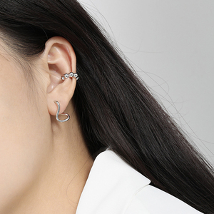 Wuqie Simple Design 18K Gold Plated Sterling <strong>Silver</strong> 8 Shaped Hoop <strong>Earrings</strong> <strong>Infinity</strong> <strong>Earrings</strong> for Women - Product Image 6