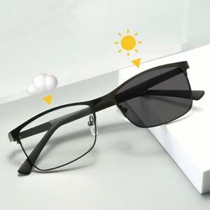 Gafas con Marco Cuadrado de Metal, Protección Contra Luz Azul, UV400, Fotocromáticas para Hombre, con Logotipo Personalizado - Product Image 1