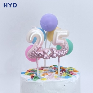 Bougies d'<span class=keywords><strong>anniversaire</strong></span> personnalisées 2026 en forme de queue de sirène à finition métallique, couleur dégradée, parfaites pour la décoration de gâteaux de fête - Product Image 2