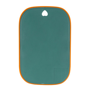 Tabla de cortar de plástico sin BPA de tamaño mediano para uso en cocina, ideal para cortar trigo - Product Image 5