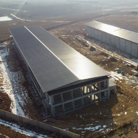 Vente Flash : Poulailler semi-ouvert de style ferme en acier préfabriqué avec ventilation et silo, garantie 5 ans