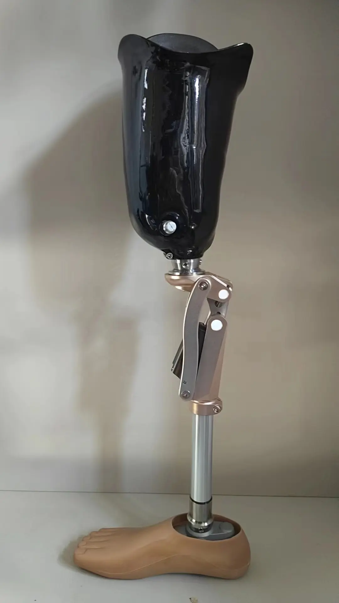 Protez soket, protez bacak, protez bacak parçası bağlayan protez adaptör
