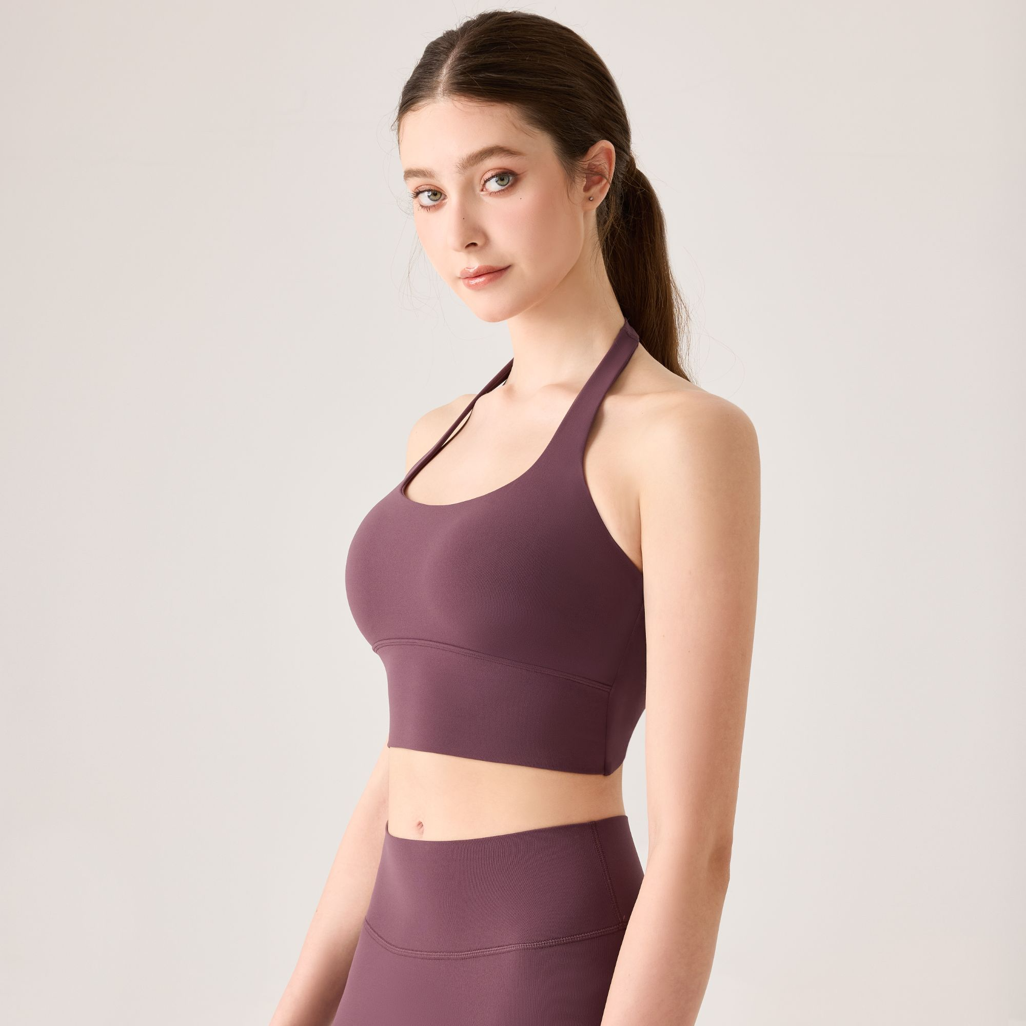 Women's High-Elastic Slim-Fitting Yoga Top Racerback Large Back Exposure Twisted Knot Design Breathable Spandex/Nylon Material