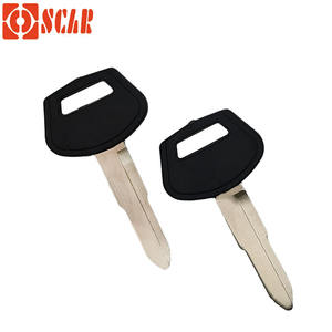 Llave <span class=keywords><strong>de</strong></span> motocicleta <span class=keywords><strong>de</strong></span> alta calidad, venta al por mayor, mango <span class=keywords><strong>de</strong></span> plástico negro, llave <span class=keywords><strong>de</strong></span> cobre amarilla, venta directa <span class=keywords><strong>de</strong></span> fábrica OSCAR - Product Image 3