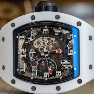 Montre mécanique de luxe avec cadran blanc, bracelet en caoutchouc, mouvement à remontage automatique, fond squelette transparent - Product Image 4