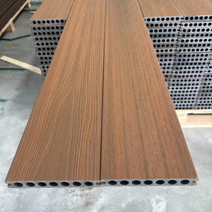 Ngoài trời <span class=keywords><strong>WPC</strong></span> <span class=keywords><strong>decking</strong></span> Bảng Gỗ nhựa composite lồng vào nhau <span class=keywords><strong>decking</strong></span> gạch không thấm nước tùy chỉnh ipe co-đùn Patio boong - Product Image 2
