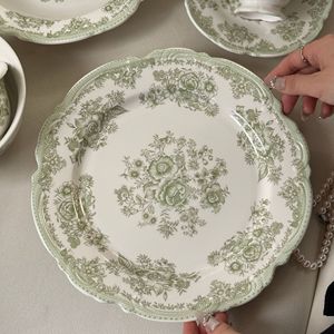Juego de Platos de Cerámica con Estampado Floral Verde Salvia Vintage Europeo 2026, Platos Retro con Diseño Floral Verde para Bodas y Eventos - Product Image 1