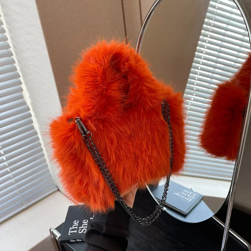 China factory price trendy fashion fur single shoulder women hand bags luxury winter plush chain handbag 2023